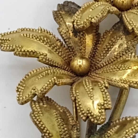 Flower Daisy Posy Bouquet Gold tone Milgrain Brooch Pin Vintage - Picture 5 of 15